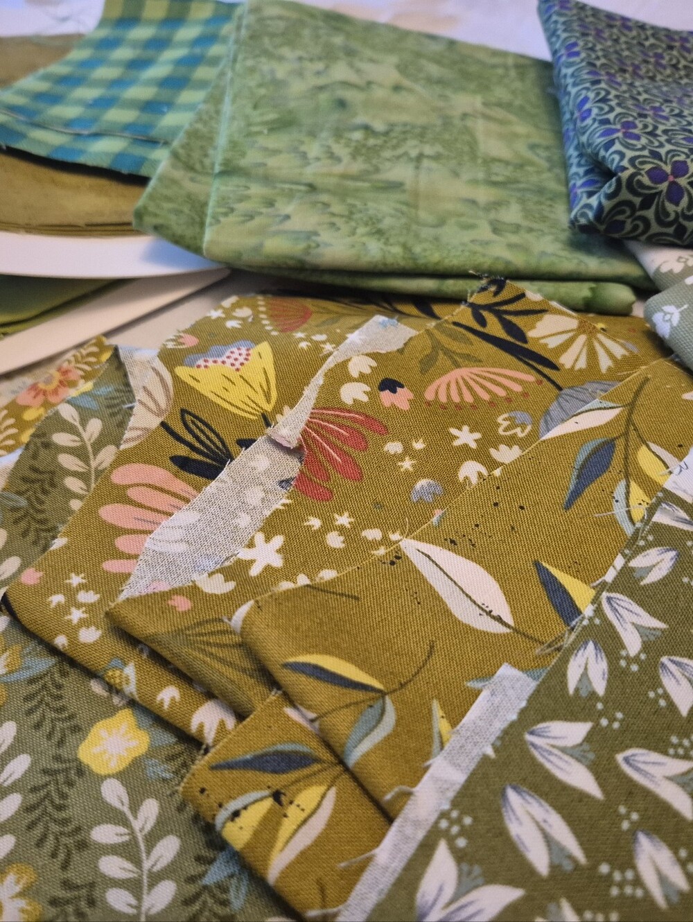 Assorted Quilt Fabric Bundle in Greens, Blues, Creams and Beige.  Yardage PLUS - Picture 7 of 15